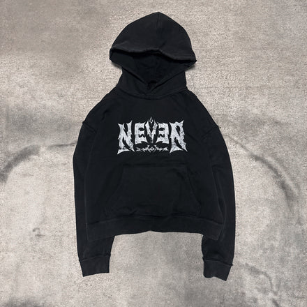 BLACK "NEVER" HOODIE